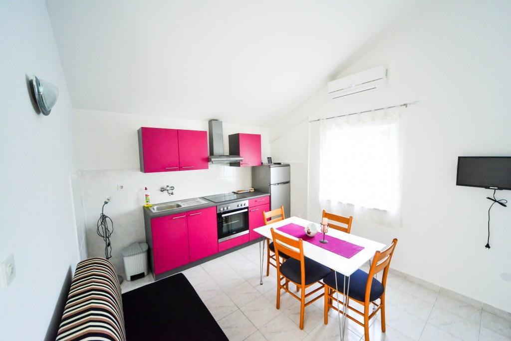 פטרצ'אנה Apartments Valentina מראה חיצוני תמונה