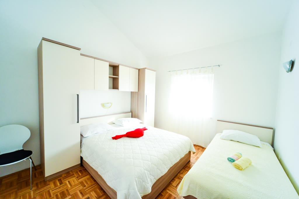 פטרצ'אנה Apartments Valentina מראה חיצוני תמונה