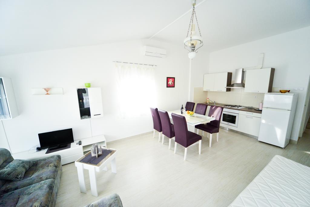 פטרצ'אנה Apartments Valentina מראה חיצוני תמונה
