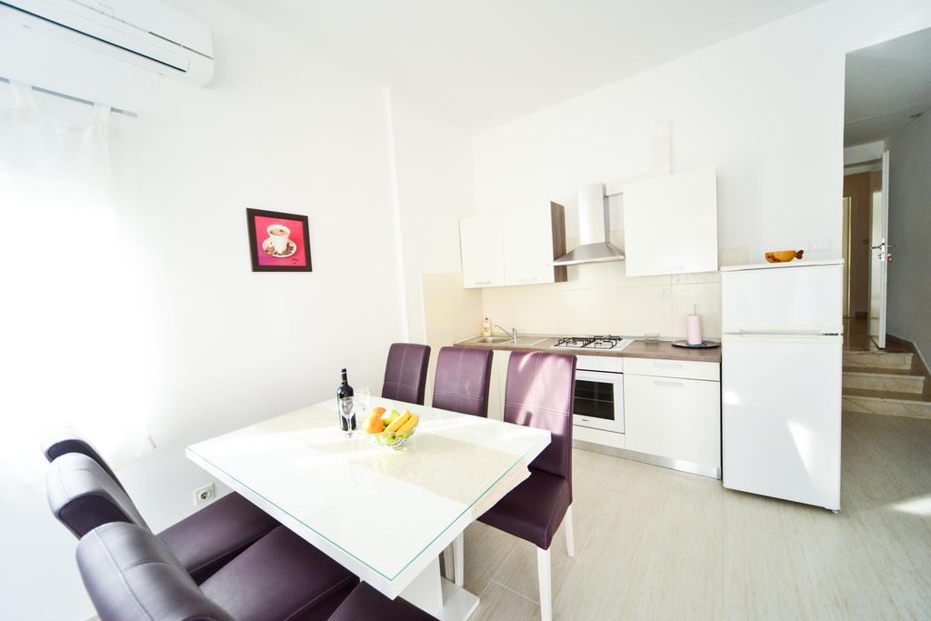 פטרצ'אנה Apartments Valentina מראה חיצוני תמונה