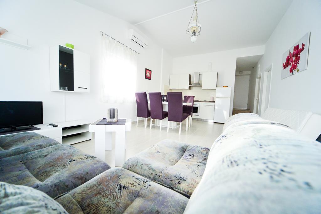 פטרצ'אנה Apartments Valentina מראה חיצוני תמונה