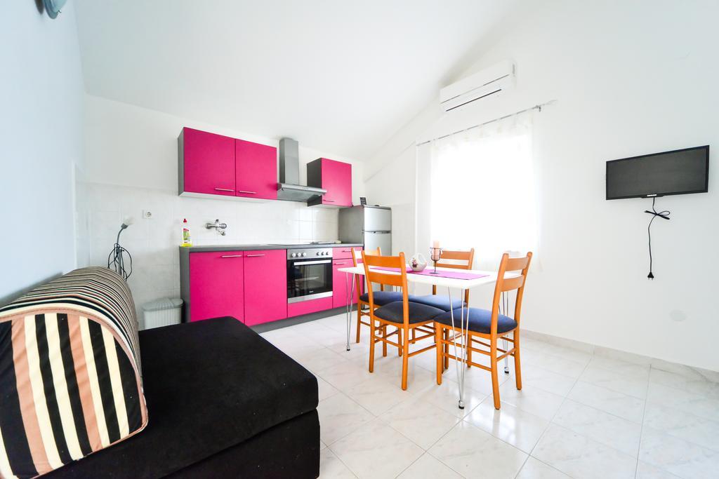 פטרצ'אנה Apartments Valentina מראה חיצוני תמונה